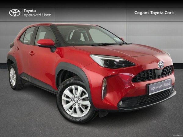 Toyota Yaris Cross Hatchback, Petrol Hybrid, 2024, Red
