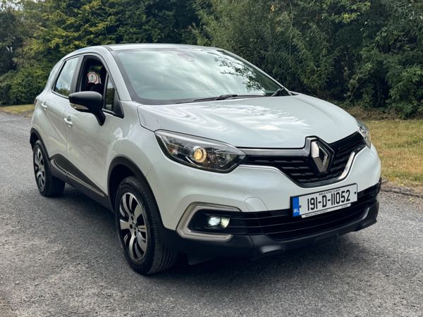 Renault Captur Hatchback, Petrol, 2019, White