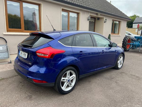Ford Focus Hatchback, Petrol, 2016, Blue