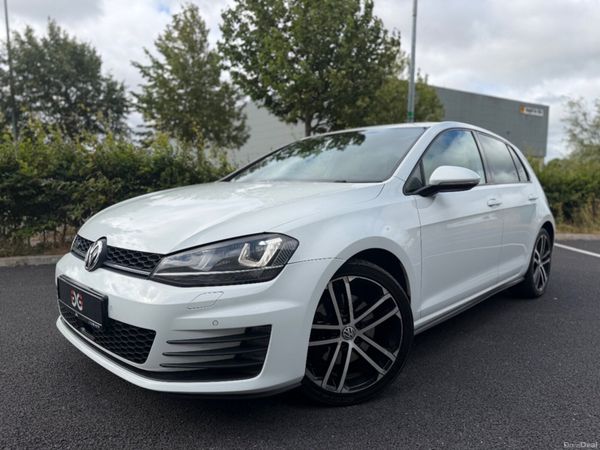 Volkswagen Golf Hatchback, Diesel, 2016, White
