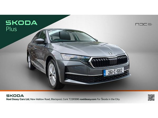 Skoda Octavia Hatchback, Petrol, 2026, Grey