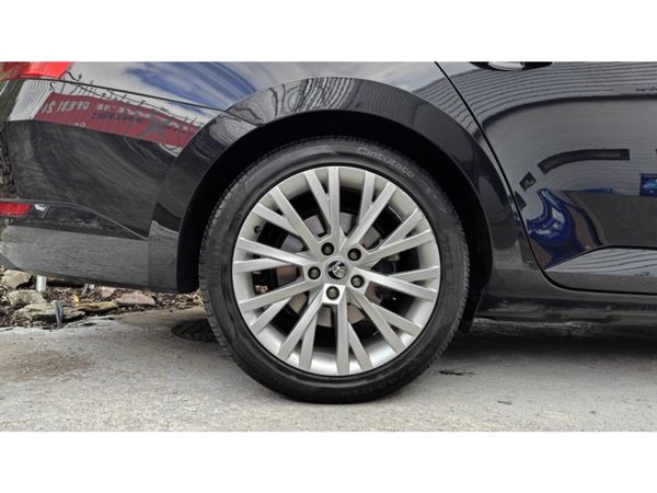 Skoda Superb Saloon, Petrol Plug-in Hybrid, 2020, Black