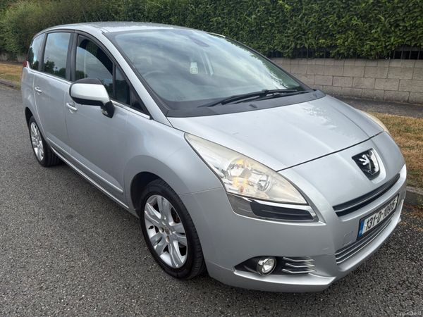Peugeot 5008 MPV, Diesel, 2013, Grey