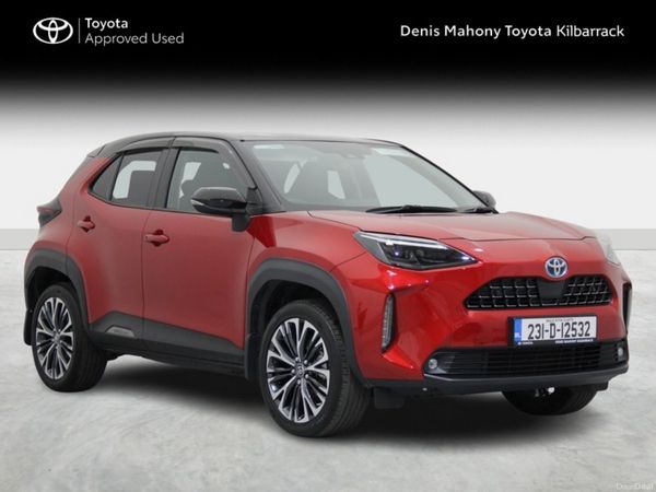 Toyota Yaris Cross Hatchback, Petrol Hybrid, 2023, Red