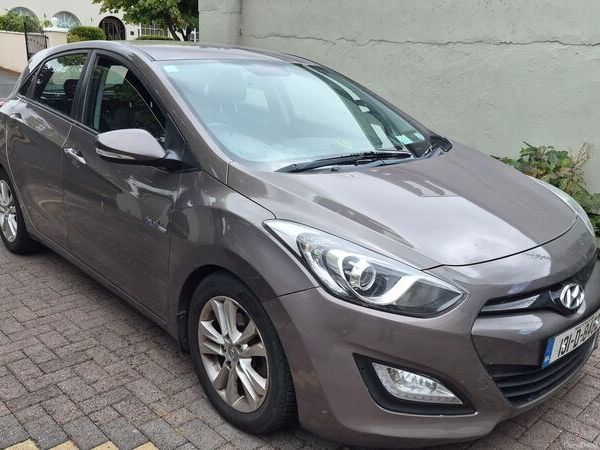 Hyundai i30 Hatchback, Diesel, 2013, Bronze