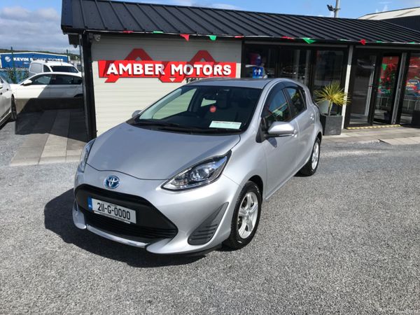 Toyota Aqua Hatchback, Petrol Hybrid, 2021, Silver
