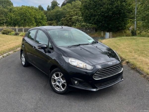 Ford Fiesta Hatchback, Petrol, 2013, Black