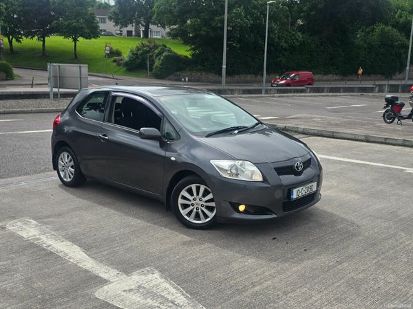 Toyota Auris Hatchback, Petrol, 2010, Grey