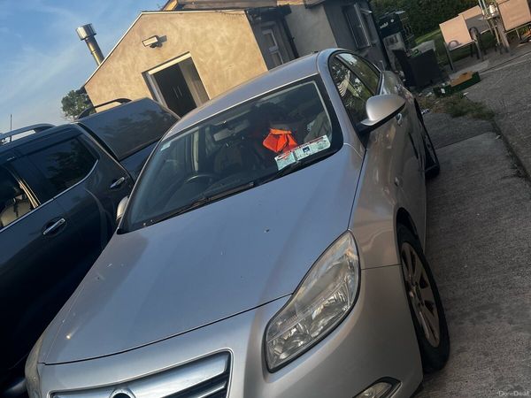 Opel Insignia Saloon, Diesel, 2010, Silver