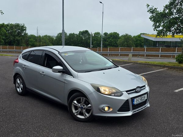 Ford Focus Hatchback, Diesel, 2011, Silver