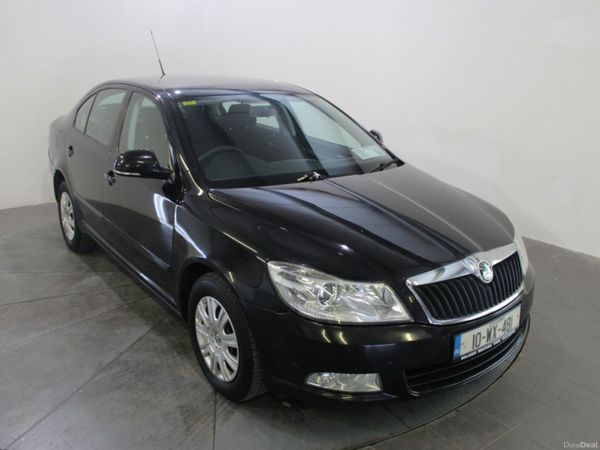 Skoda Octavia Hatchback, Diesel, 2010, Black