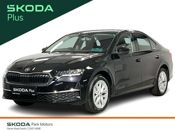 Skoda Octavia Saloon, Petrol, 2026, Black