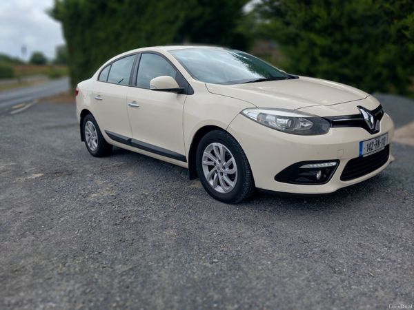 Renault Fluence Saloon, Diesel, 2014, Yellow