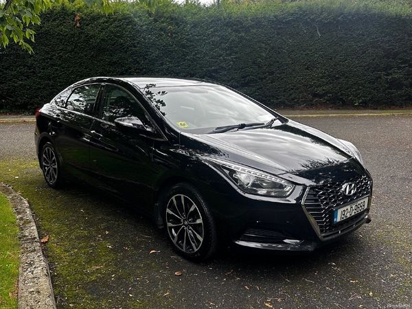 Hyundai i40 Saloon, Diesel, 2019, Black