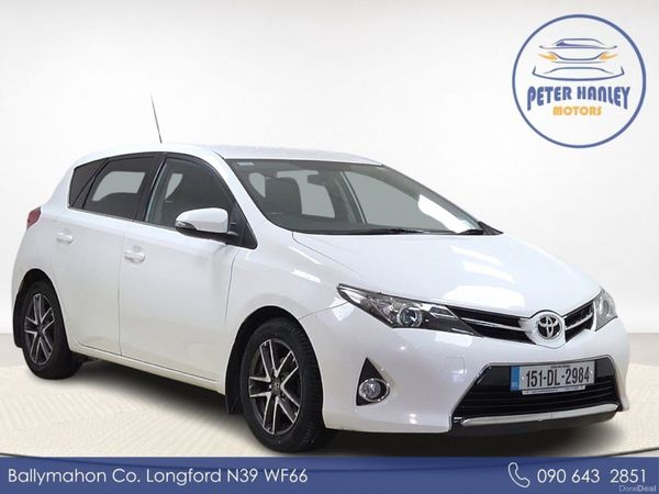 Toyota Auris Hatchback, Diesel, 2015, White