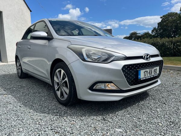 Hyundai i20 Hatchback, Petrol, 2017, Grey