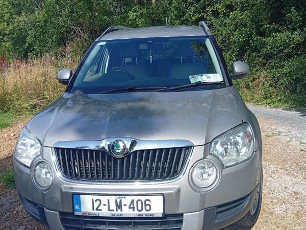 Skoda Yeti SUV, Petrol, 2012, Beige