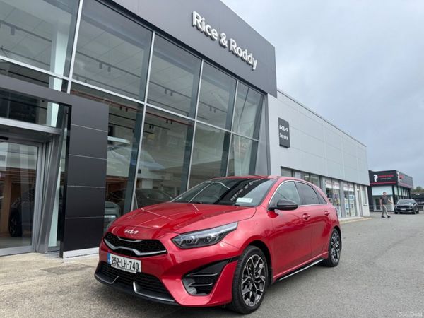 Kia Ceed Hatchback, Petrol, 2025, Red