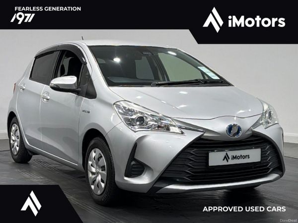 Toyota Yaris Hatchback, Petrol Hybrid, 2020, Silver