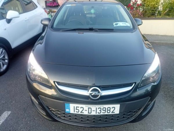 Opel Astra Hatchback, Diesel, 2015, Black