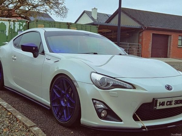 Toyota GT86 Coupe, Petrol, 2014, White