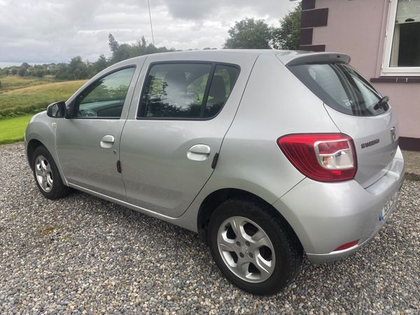 Dacia Sandero Hatchback, Petrol, 2015, Silver