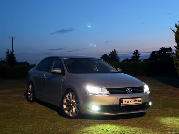 Volkswagen Jetta Saloon, Diesel, 2014, Silver