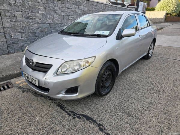 Toyota Corolla Saloon, Petrol, 2007, Silver