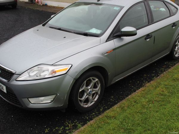 Ford Mondeo Saloon, Diesel, 2010, Silver