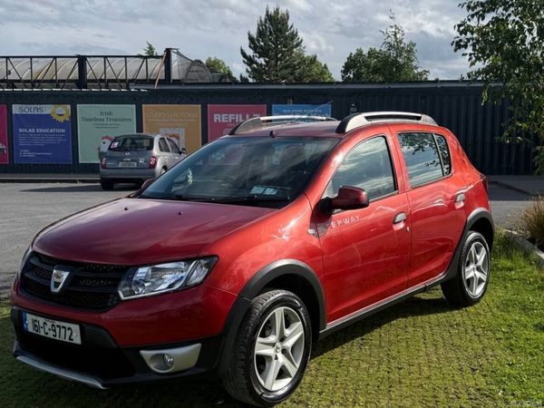Dacia Sandero Stepway Hatchback, Diesel, 2016, Red
