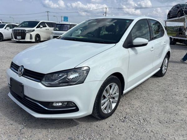 Volkswagen Polo Hatchback, Petrol, 2017, White