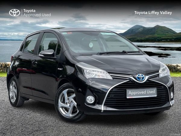 Toyota Yaris Hatchback, Petrol Hybrid, 2017, Black