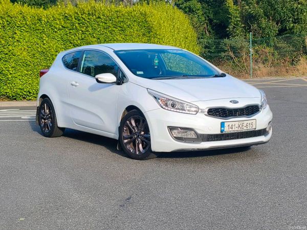 Kia Ceed Hatchback, Diesel, 2014, White