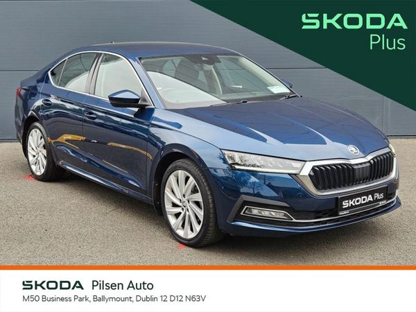 Skoda Octavia Saloon, Petrol, 2022, Blue