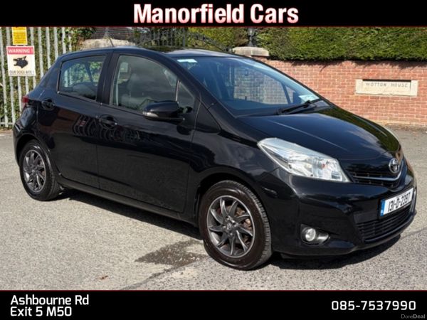 Toyota Yaris Hatchback, Petrol, 2013, Black