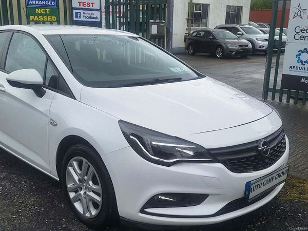Opel Astra Hatchback, Petrol, 2017, White