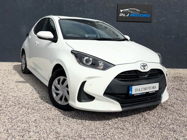 Toyota Yaris Hatchback, Petrol, 2021, White