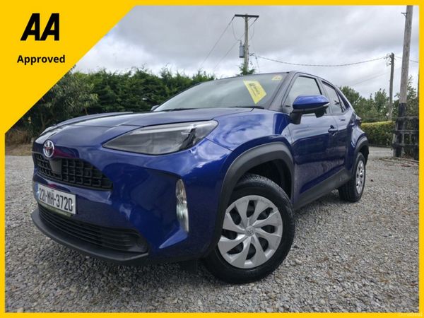Toyota Yaris Cross Hatchback, Petrol Hybrid, 2022, Blue