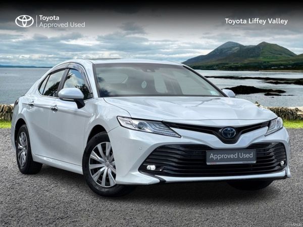 Toyota Camry Saloon, Petrol Hybrid, 2021, White