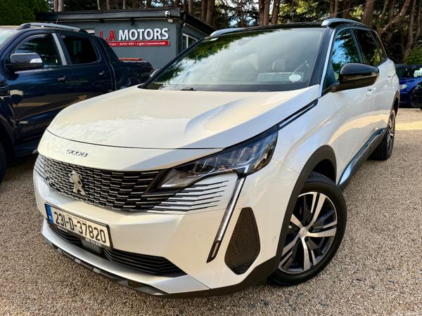Peugeot 5008 MPV, Diesel, 2023, White