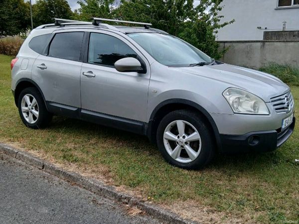 Nissan Qashqai+2 Hatchback, Petrol, 2010, Silver