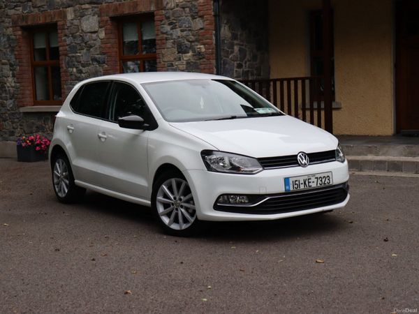 Volkswagen Polo Hatchback, Petrol, 2015, White