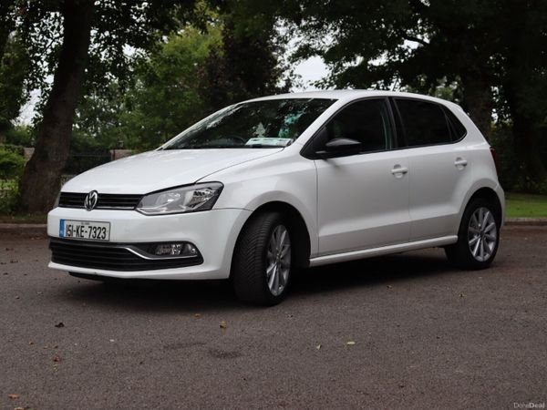 Volkswagen Polo Hatchback, Petrol, 2015, White