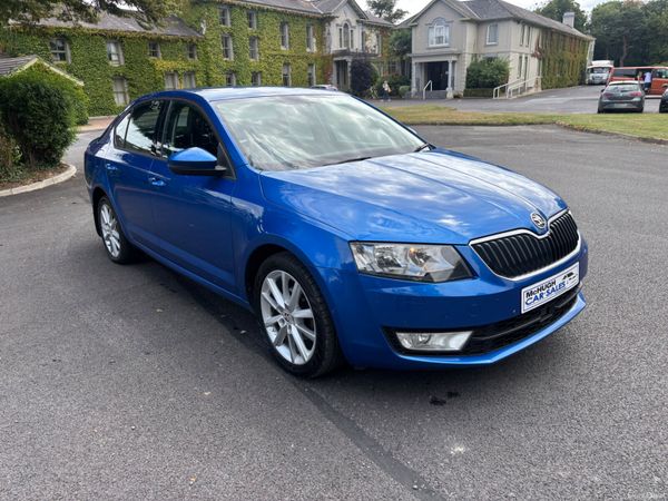 Skoda Octavia Hatchback, Diesel, 2015, Blue