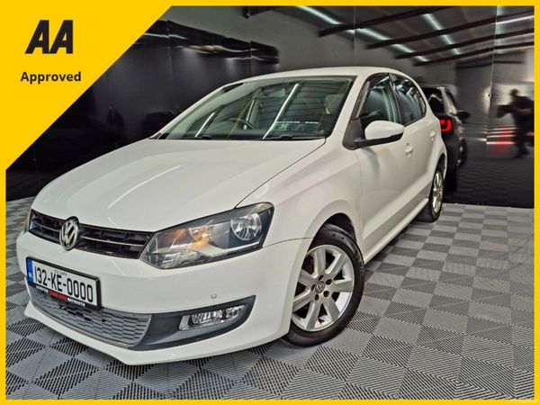 Volkswagen Polo Hatchback, Petrol, 2013, White