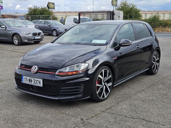 Volkswagen Golf Hatchback, Petrol, 2017, Black