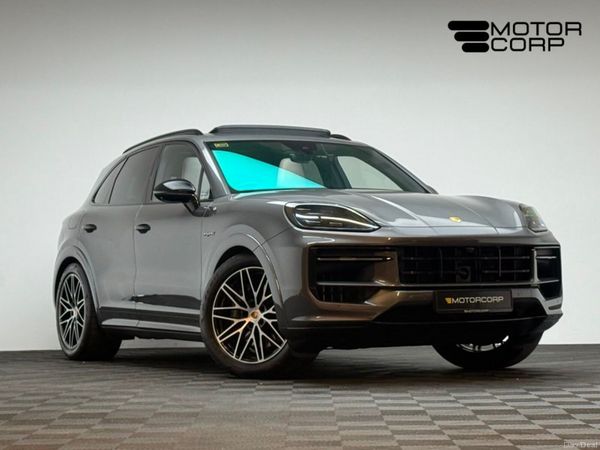 Porsche Cayenne SUV, Petrol Plug-in Hybrid, 2024, Grey