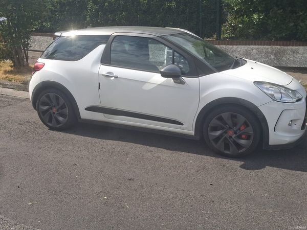 Citroen DS 3 Hatchback, Petrol, 2011, White