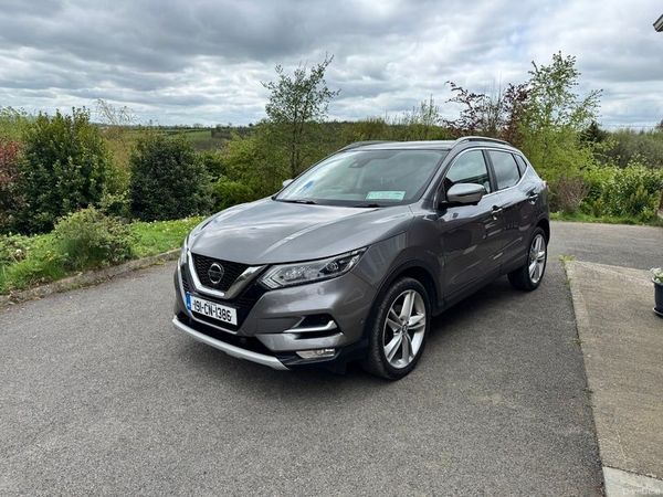 Nissan Qashqai Hatchback, Petrol, 2019, Grey