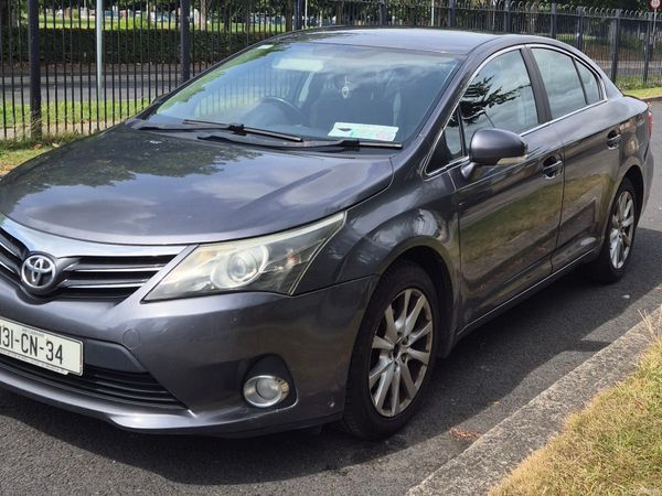 Toyota Avensis Saloon, Diesel, 2013, Grey